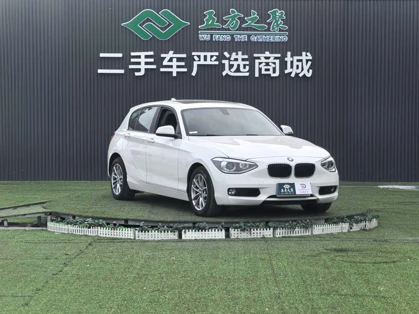 BMW 1 Series (Import) 2013 Facelift 118i Leading Model фото 3