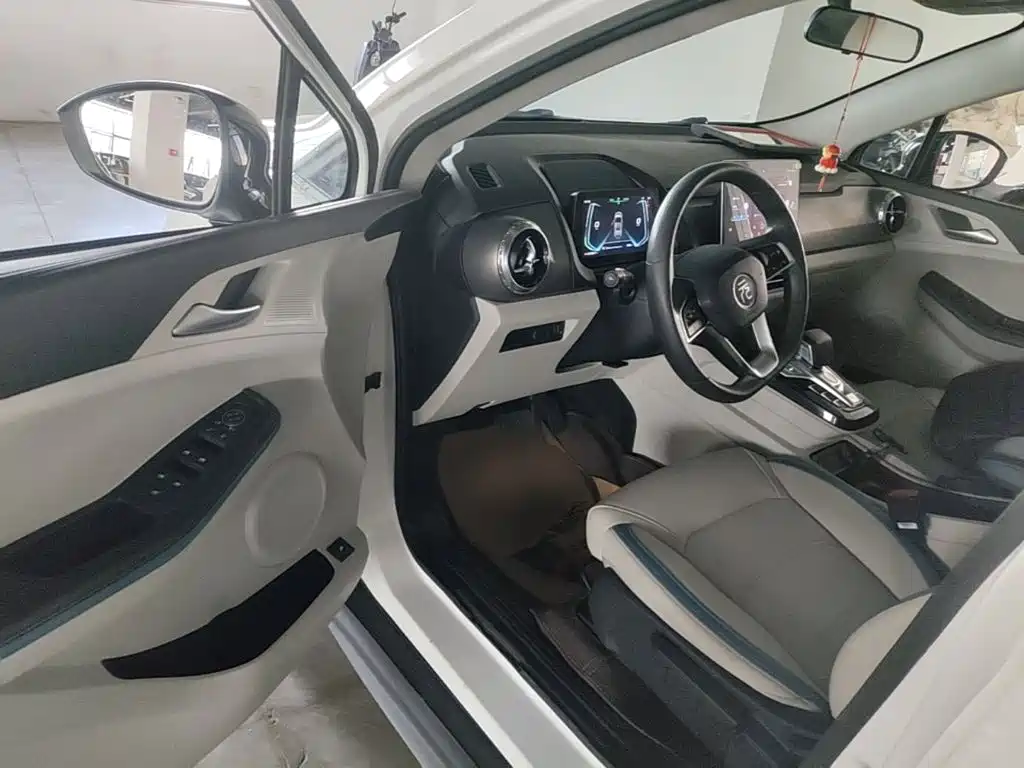 Photo 16 - BYD Yuan Pro