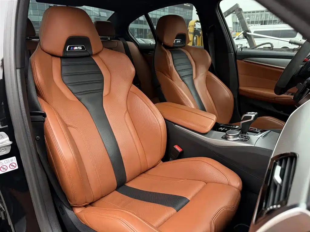 BMW M5 2021 M5 фото 31
