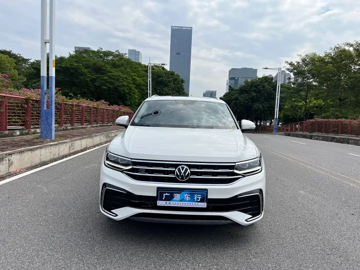 VOLKSWAGEN TIGUAN X