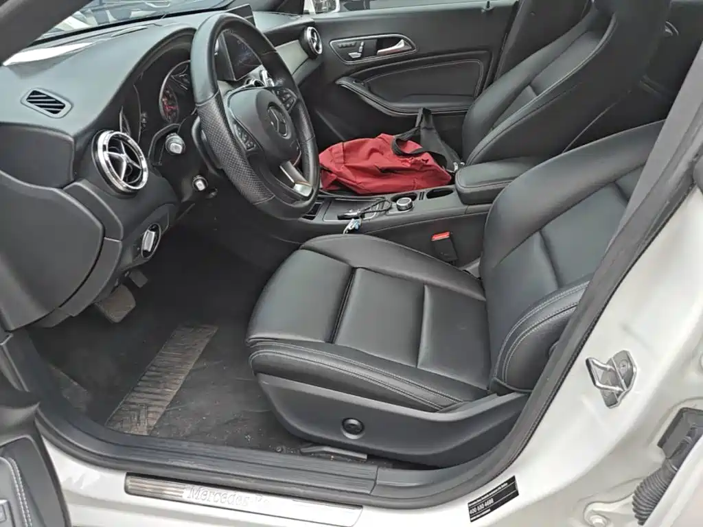 Mercedes-Benz CLA (Import) 2019 2019 CLA 200 Fashion