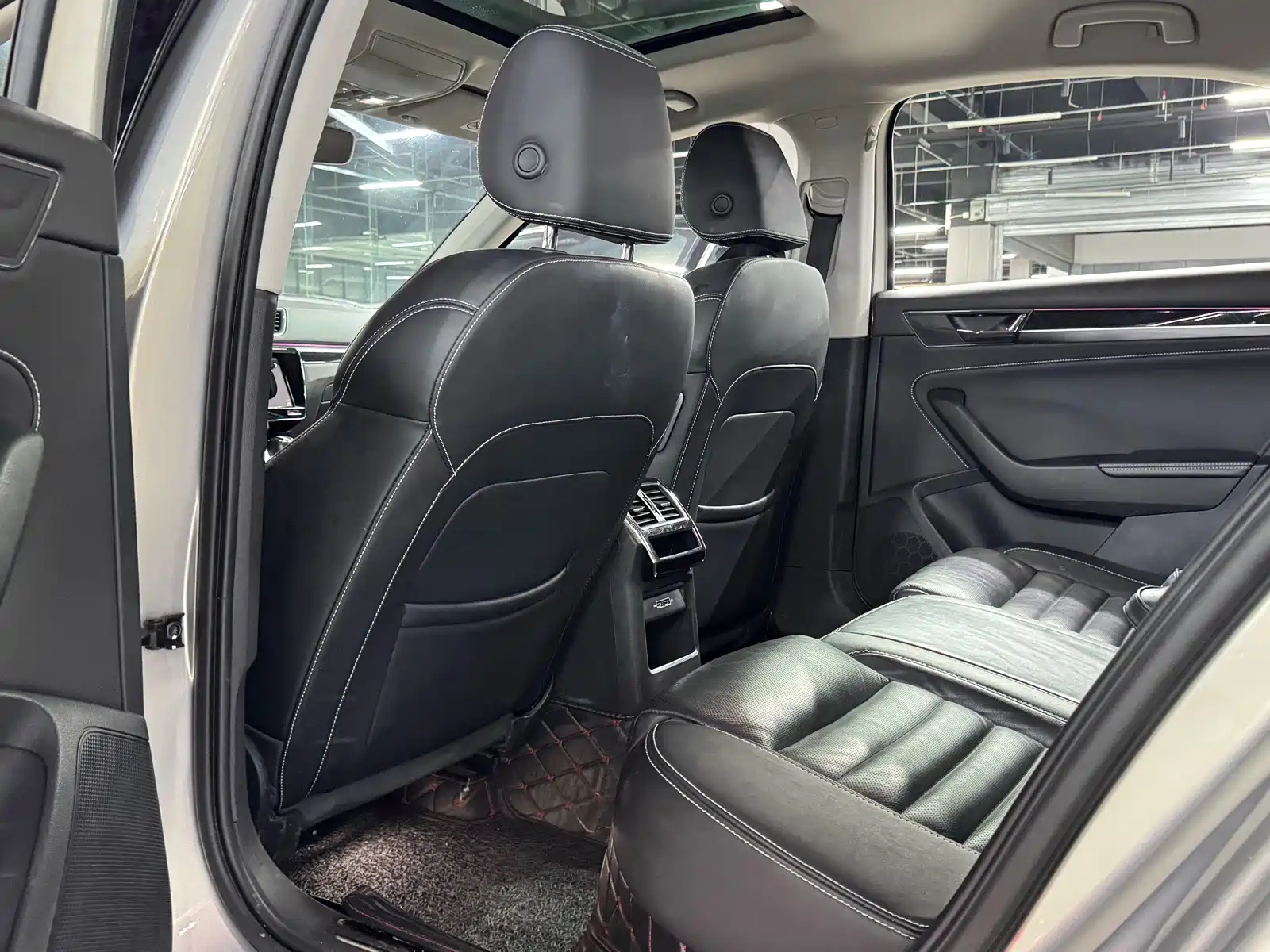 Photo 14 - Škoda Superb