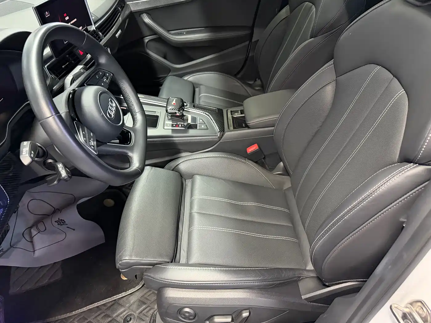 Audi A4L 2022 40 TFSI Luxury Dynamic фото 10