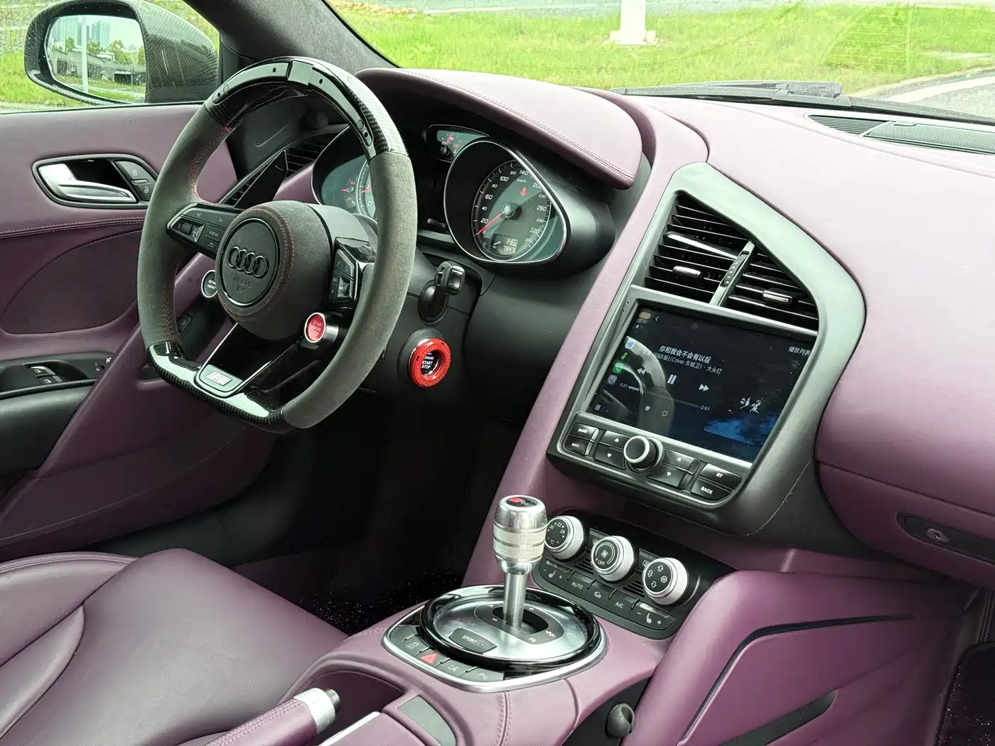 Audi R8 2014 4.2 FSI quattro фото 4