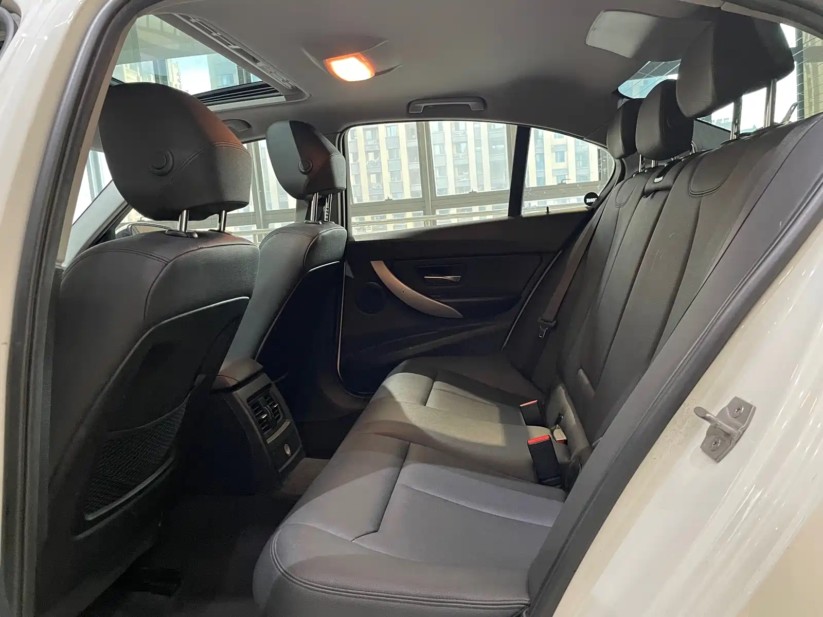 Фото 8 - BMW 3 Series