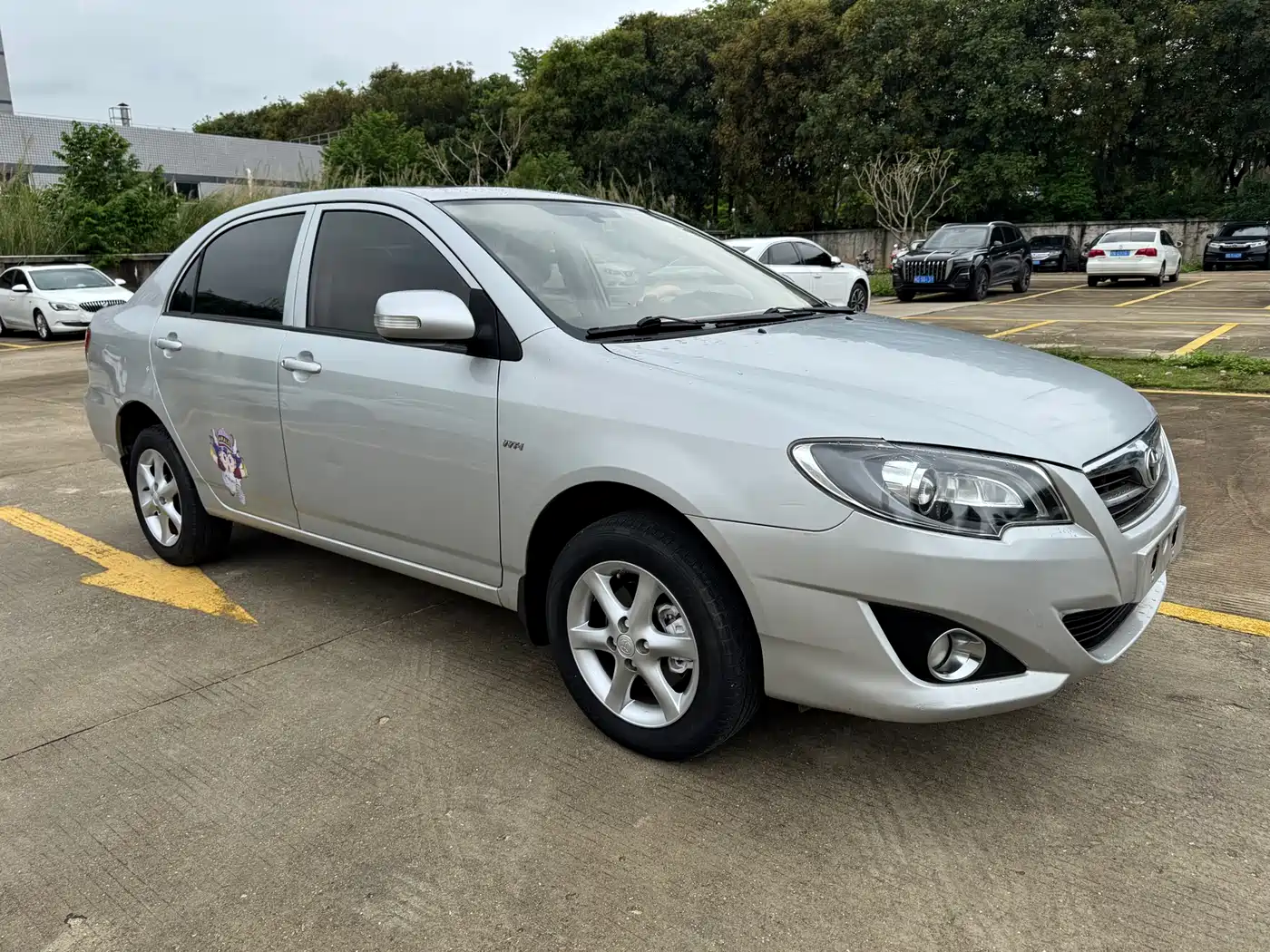 Toyota Corolla 2013 1.6L Automatic Luxury фото 3