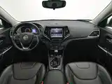 Фото 5 - Jeep Cherokee