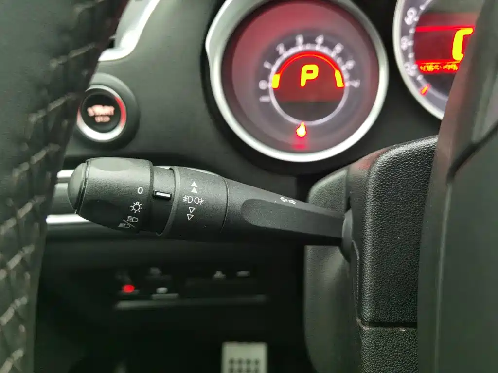 Citroën C4L 2014 2014 1.8L Smart Drive Automatic Sport