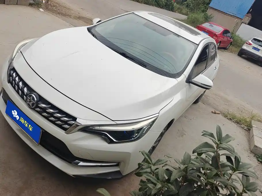 Venucia D60 2019 2019 100K Glory 1.6L XL CVT Chen Ku Edition China VI