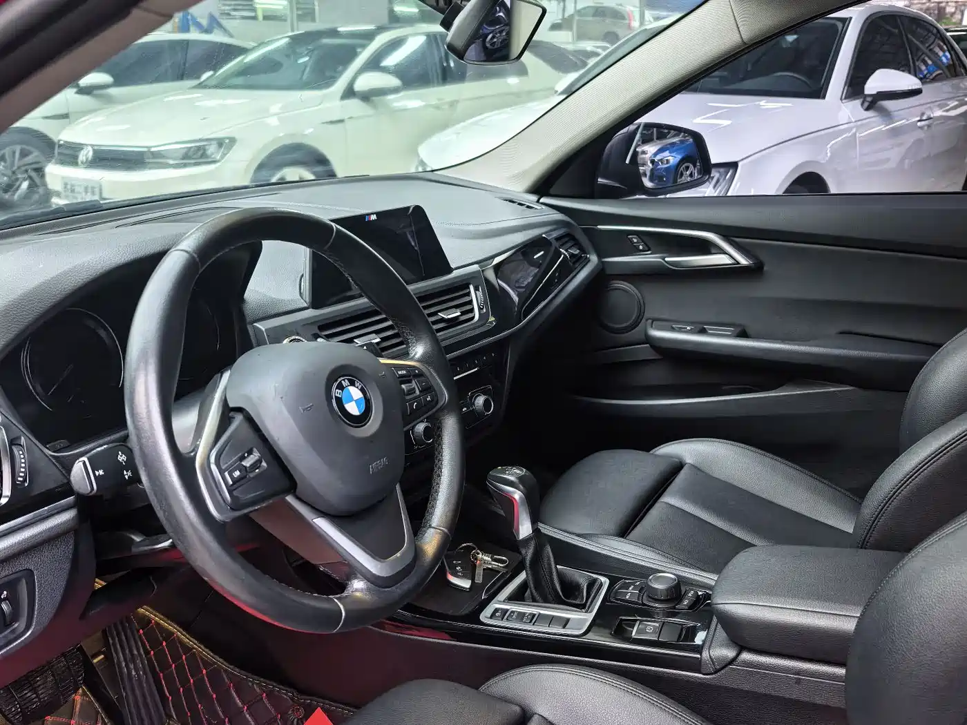 BMW 1 Series 2017 118i Sport фото 8