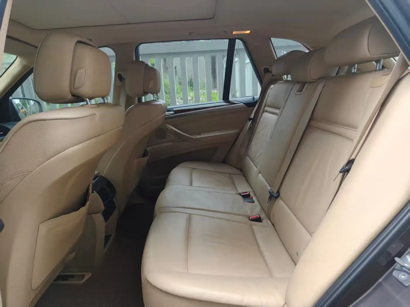 BMW X5 (Import) 2011 xDrive35i Leading Edition фото 8