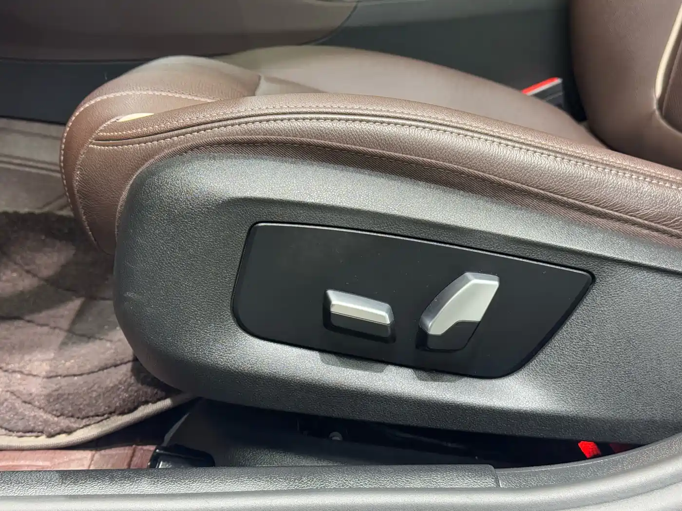 BMW 5 Series 2021 530Li Leading M Sport Package фото 18