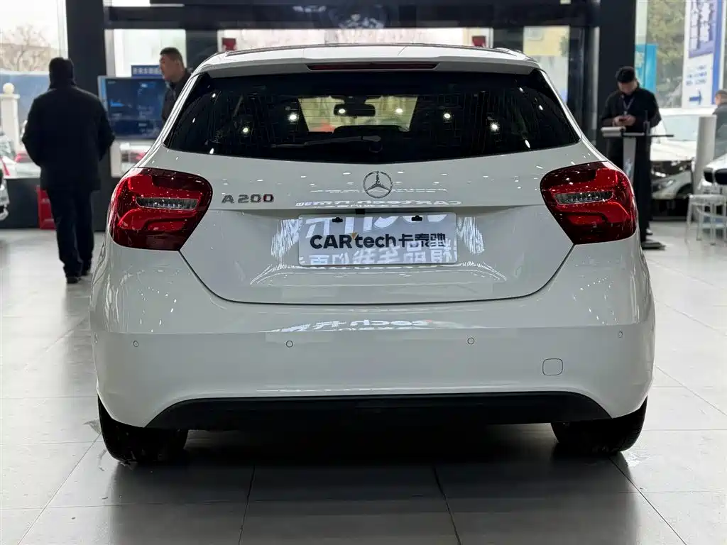 Mercedes-Benz A-Class (Import) 2017 Facelift A 200 Dynamic фото 7