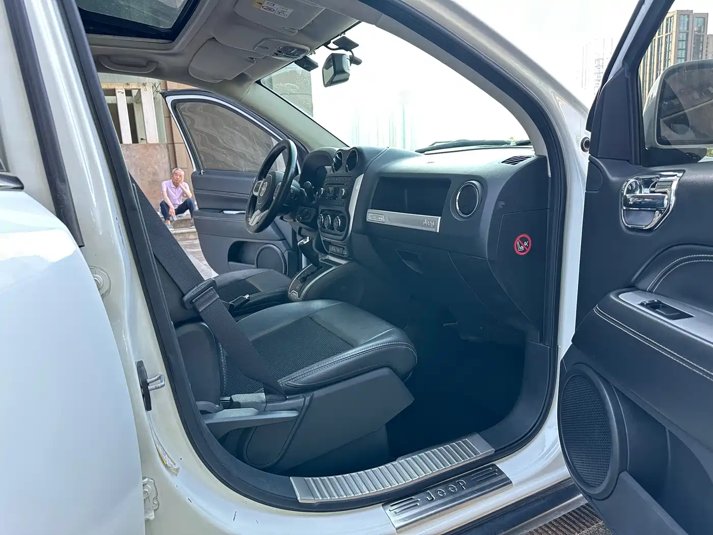 Jeep Compass (Import) 2015 2014 Facelift 2.4L 4WD Comfort Edition