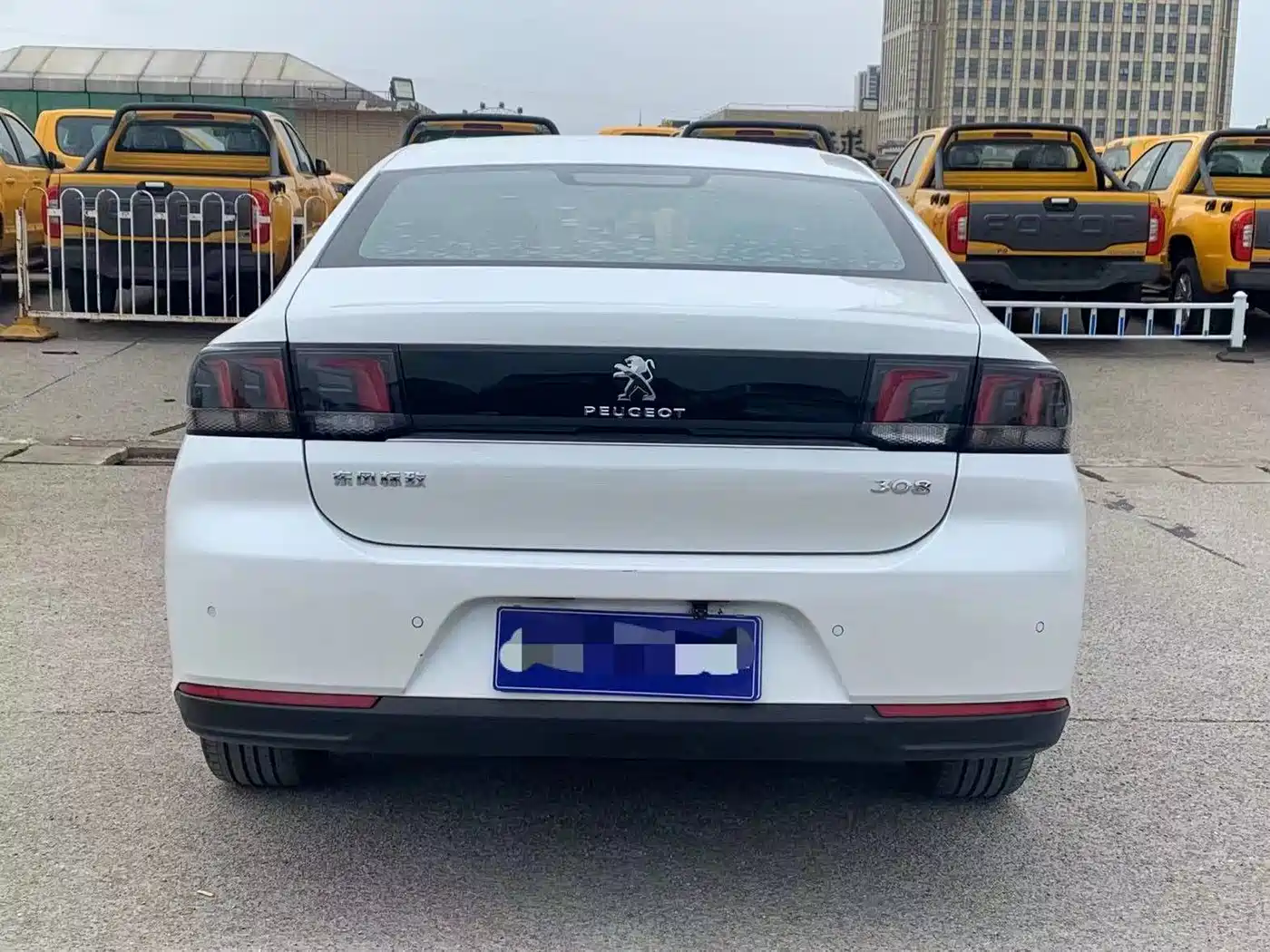 Peugeot 308 2016 1.6L Automatic Luxury фото 9