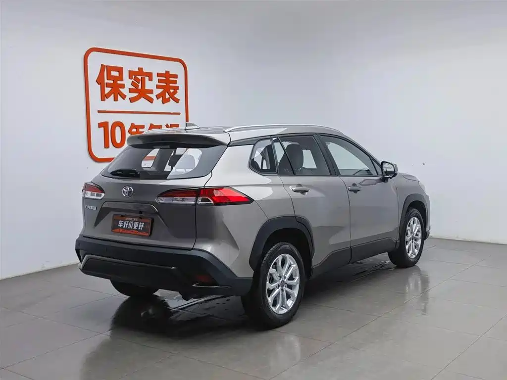 Toyota Frontlander 2023 2.0L CVT Luxury Edition фото 3
