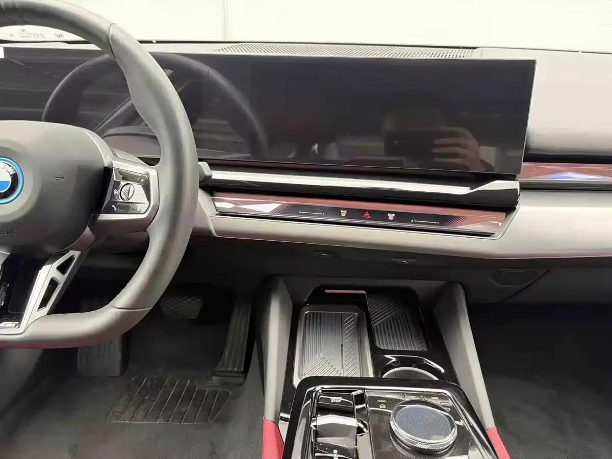 BMW i5 2025 2024 eDrive 35L M Sport Package