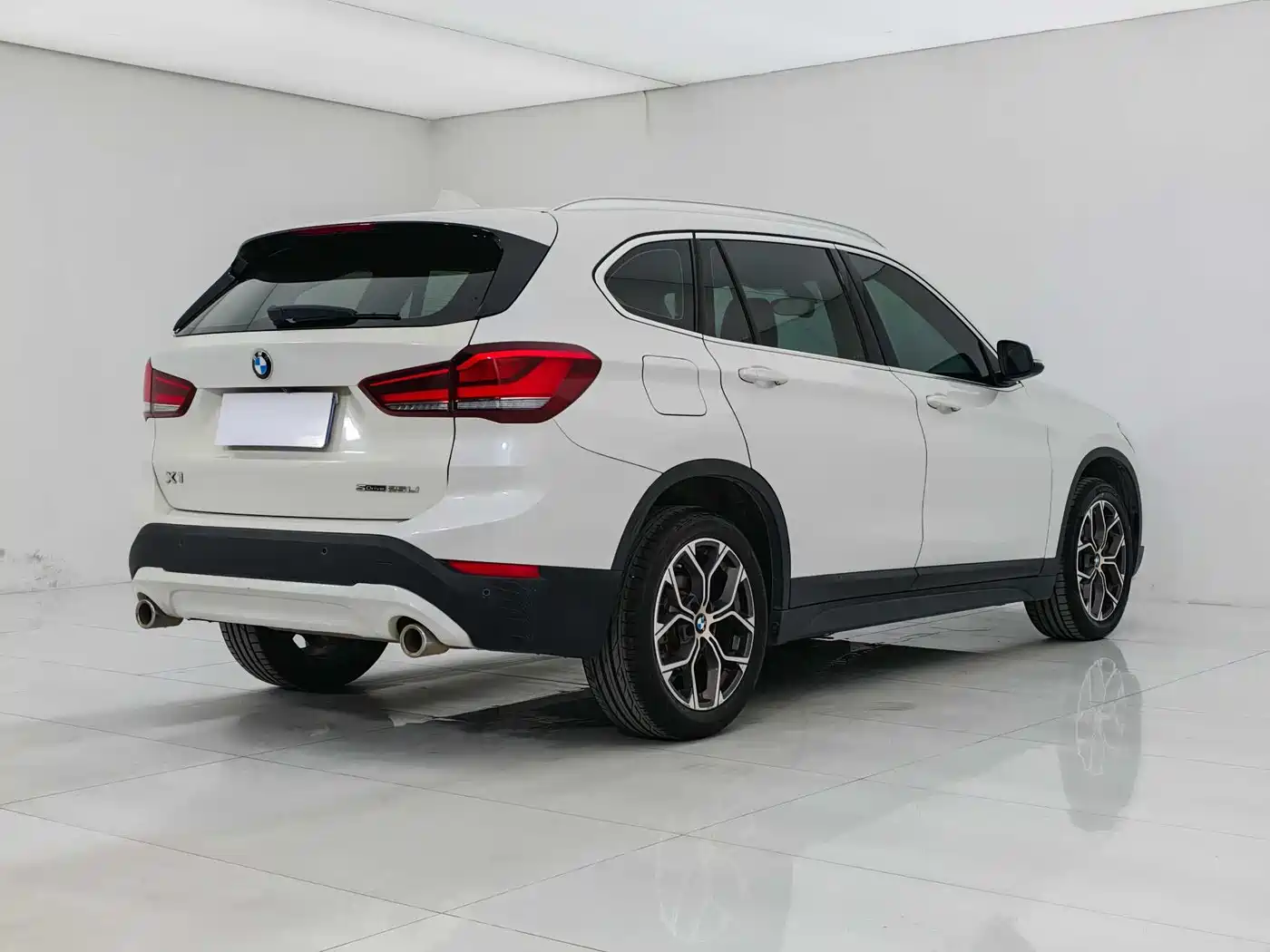 BMW X1 2020 sDrive25Li Leading Model фото 4