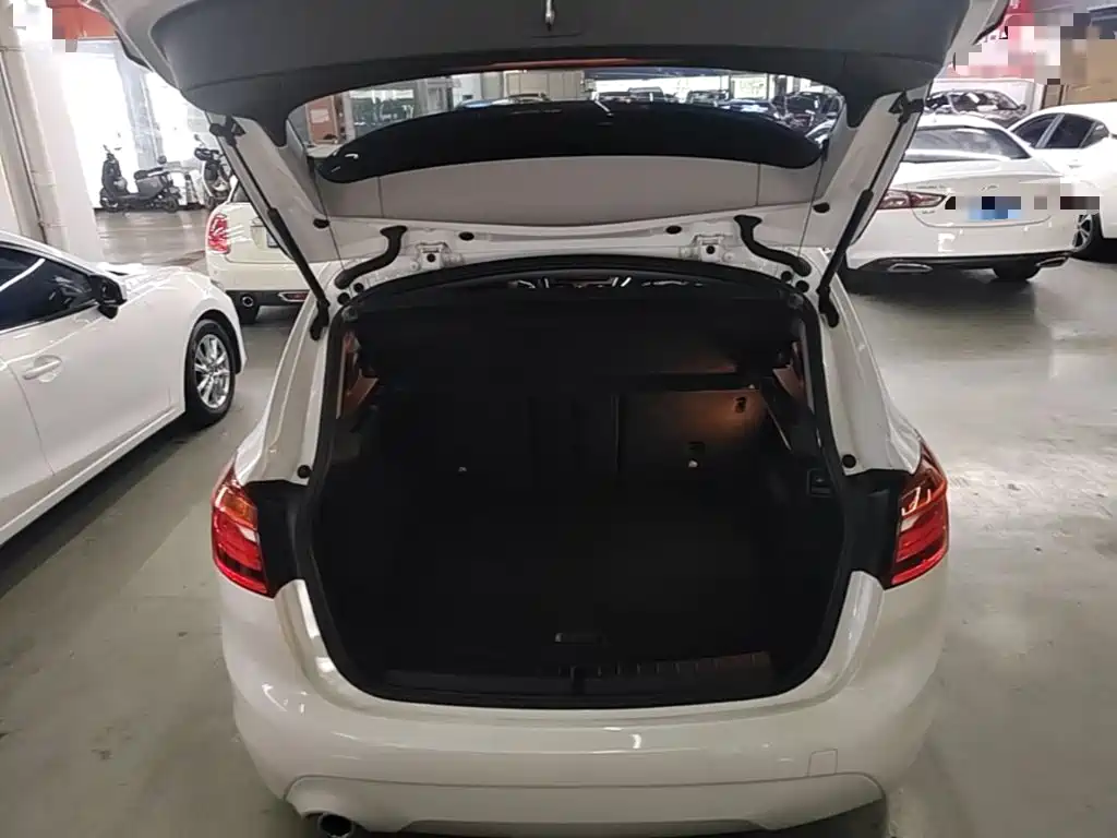 BMW 2 Series Touring 2018 2018 218i Luxury Line