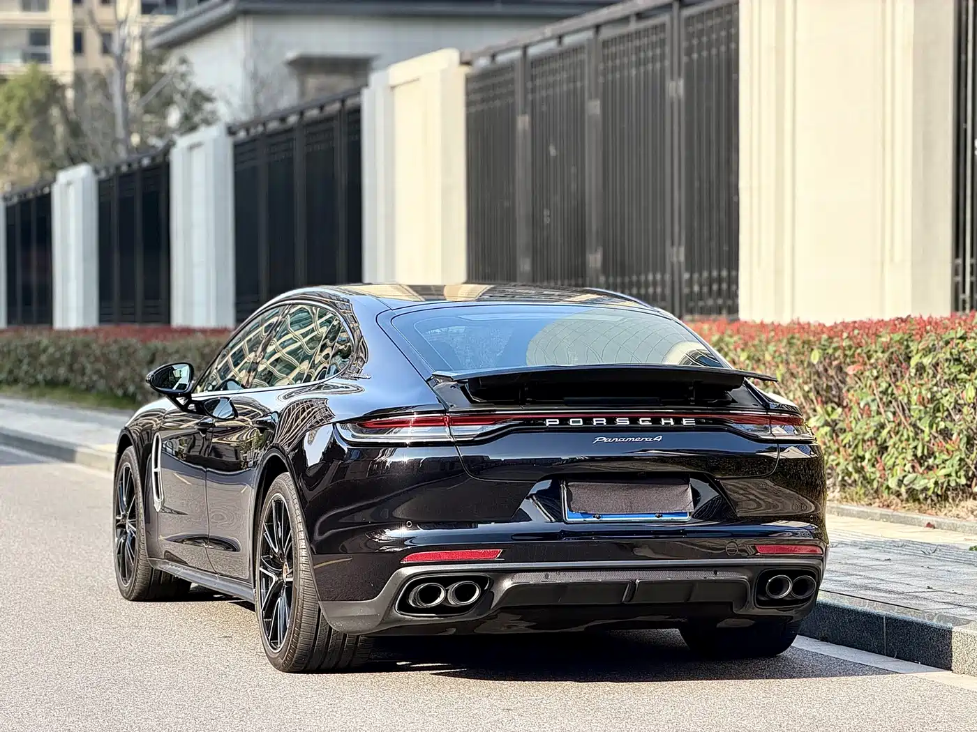 PORSCHE PANAMERA