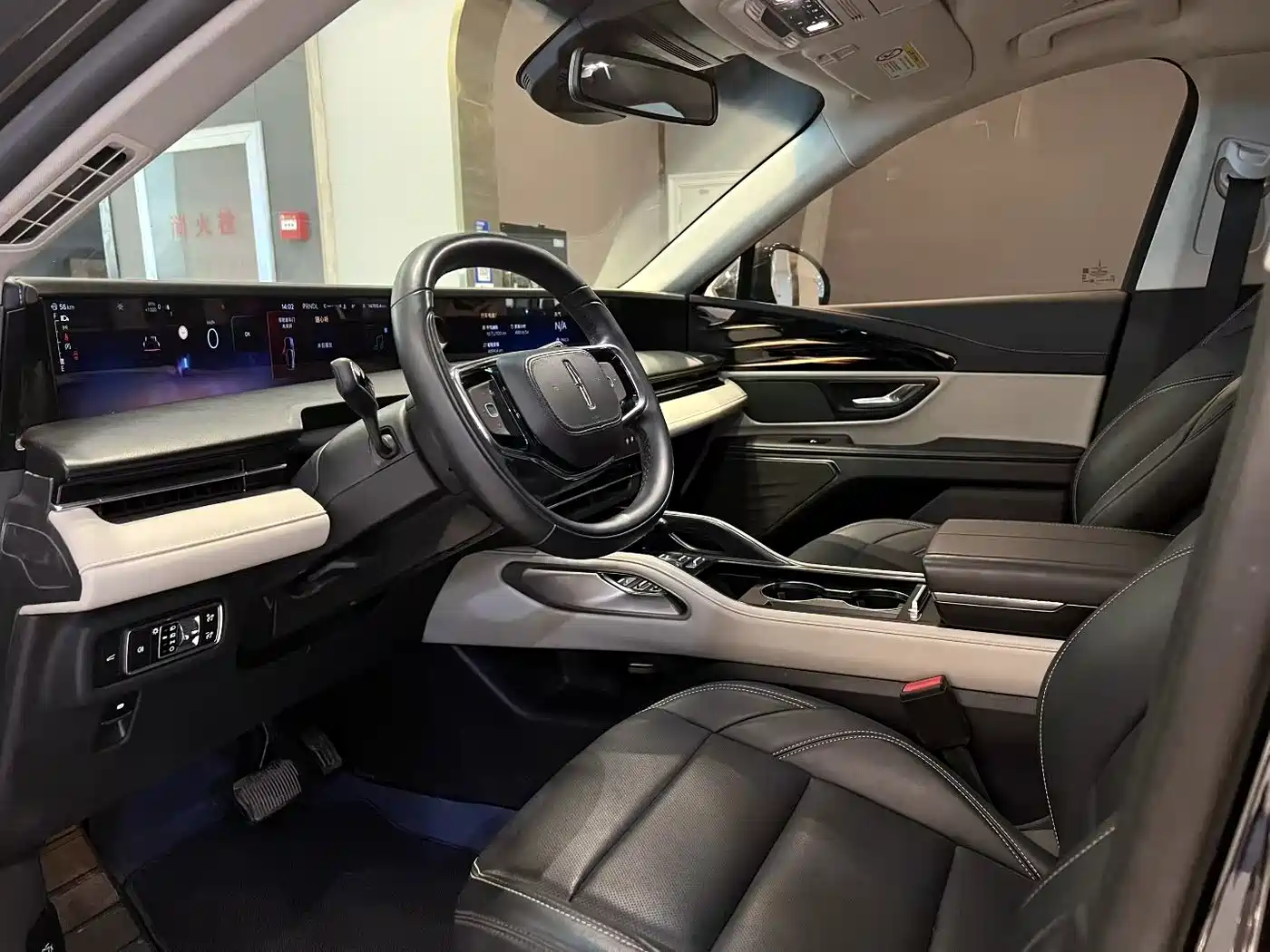 Lincoln Nautilus 2025 2.0T AWD Zunxiang Edition фото 4