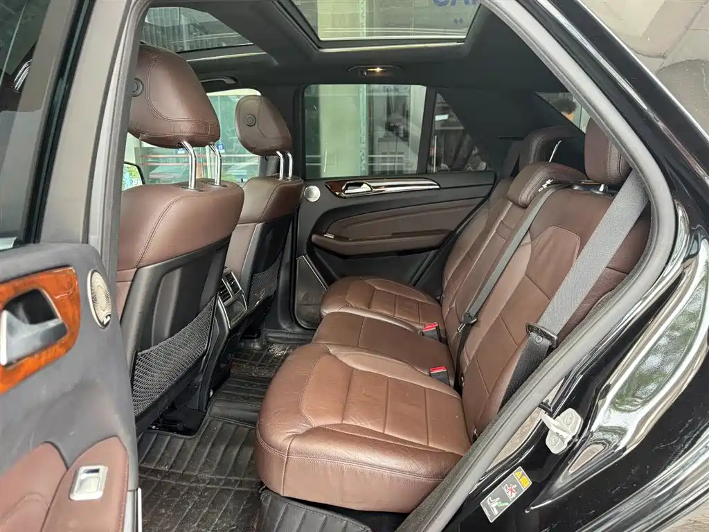 Mercedes-Benz M-Class 2015 ML 400 4MATIC Luxury фото 8