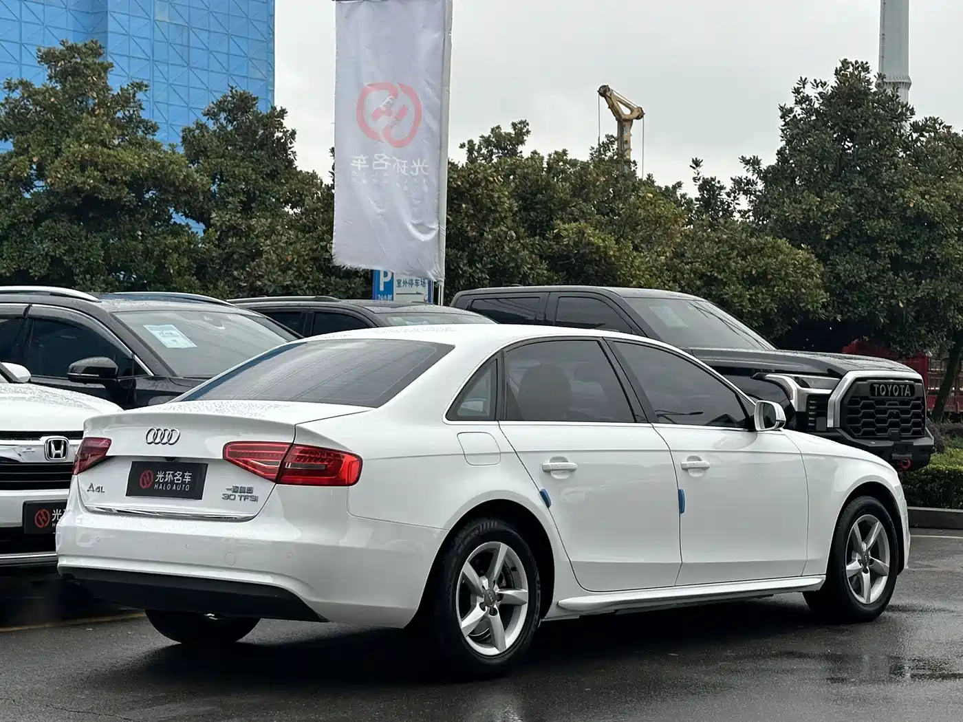 Audi A4L 2016 30 TFSI Collector's Edition Automatic Comfort фото 4