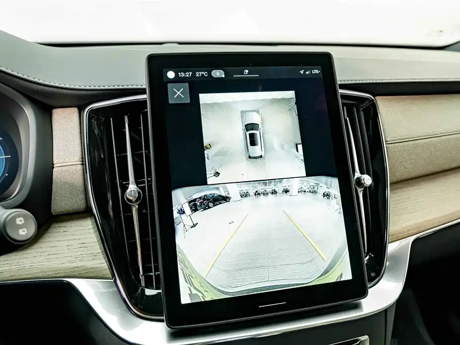 Volvo XC90 Plug-in Hybrid 2026 2025 Facelift T8 Intelligent Luxury 7-Seater