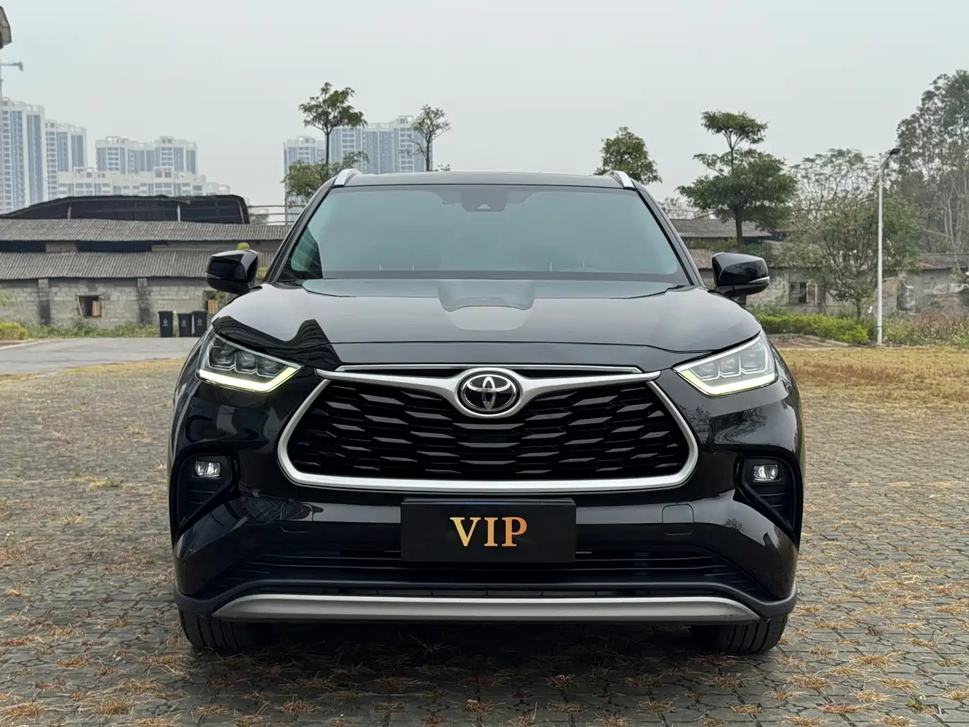 Toyota Highlander 2024 2.5L Smart Hybrid FWD Luxury 7-Seater фото 2