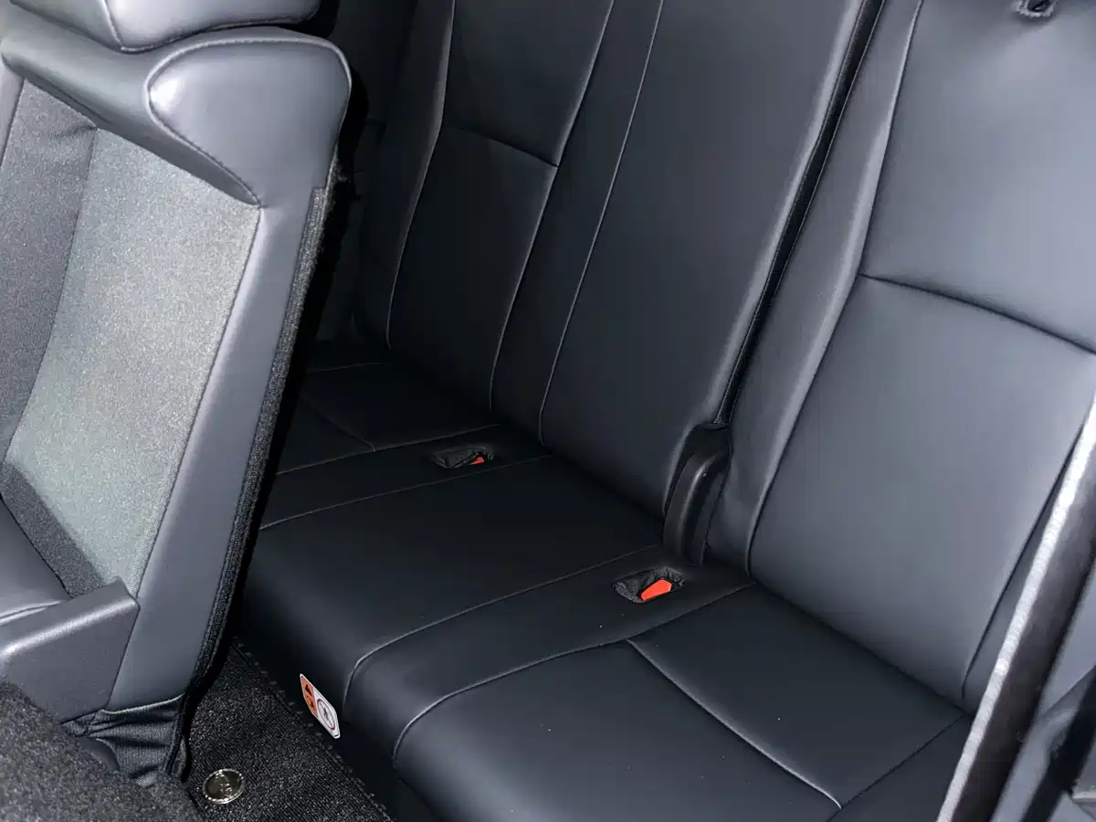 Toyota Highlander 2024 2.5L Smart Hybrid FWD Luxury 7-Seater фото 16