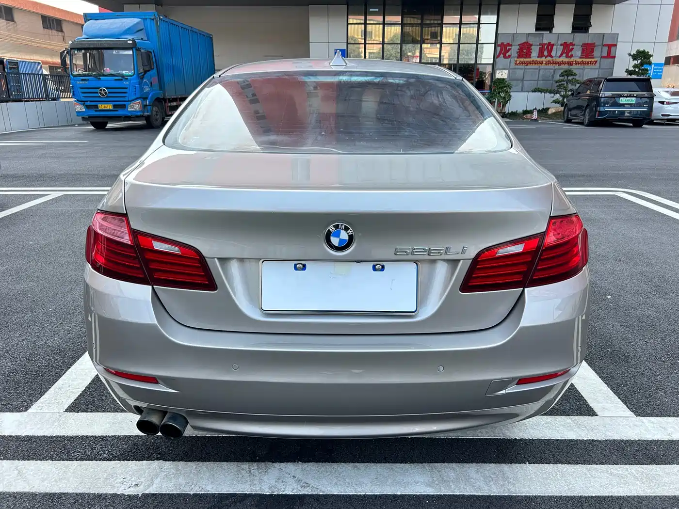 BMW 5 Series 2017 520Li Classic Edition фото 11