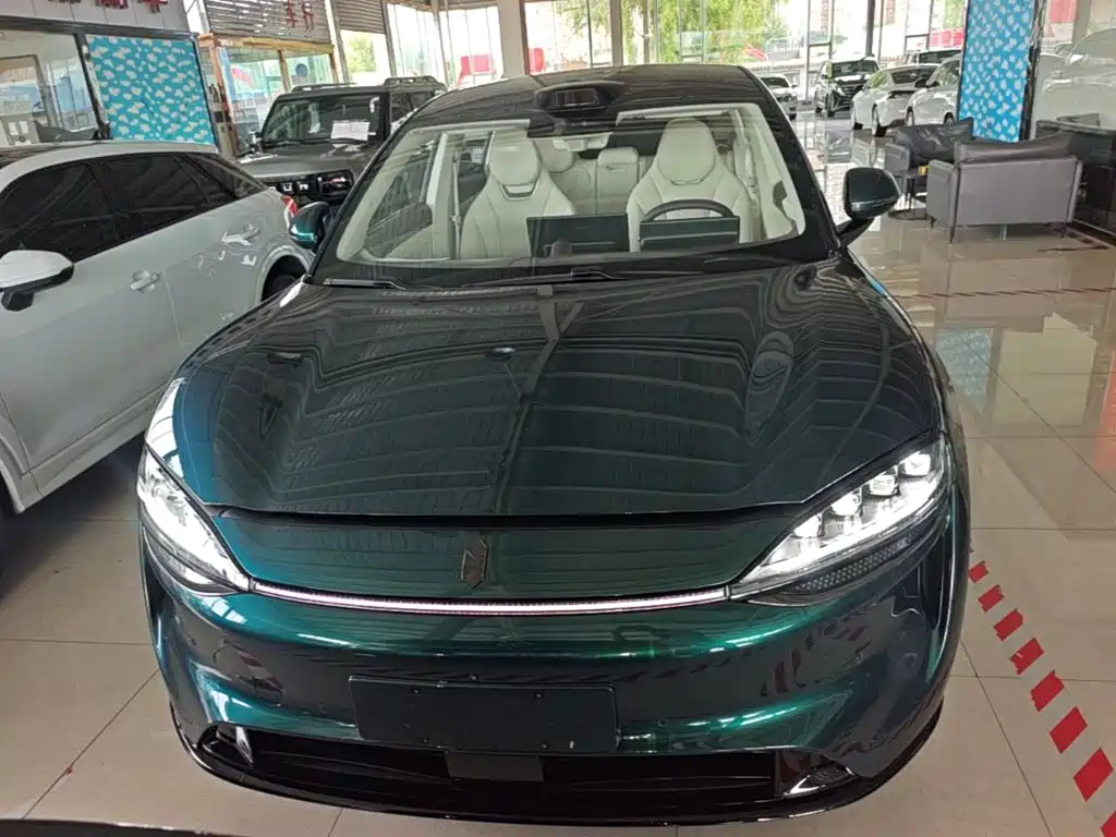 2026 Zhijie Luxeed R7