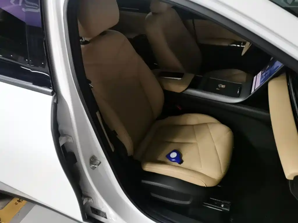 Geely Galaxy Galaxy L6 2025 2024 125km PLUS Soaring Dragon Edition