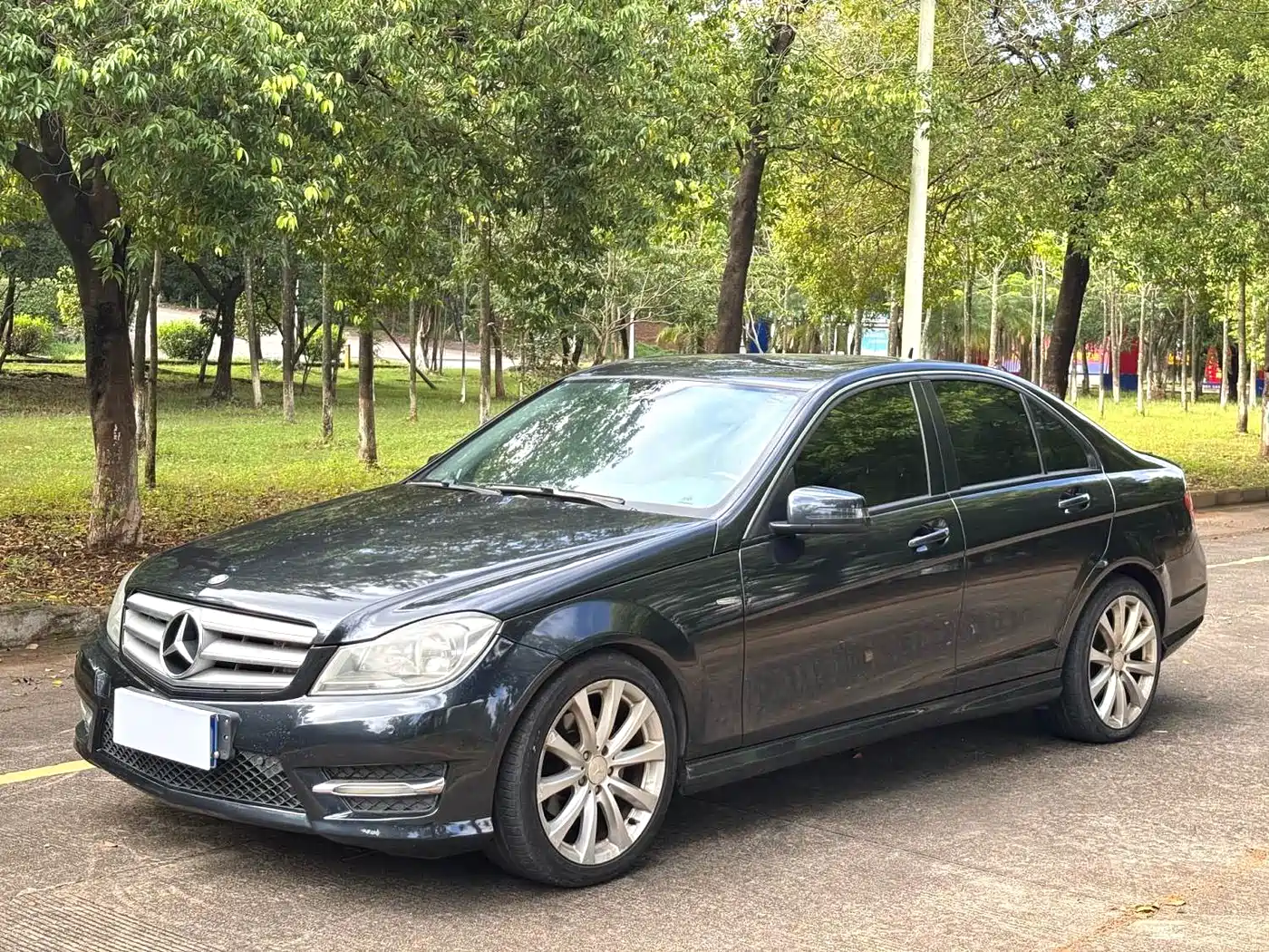 Mercedes-Benz C-Class 2013 C 180 Classic Grand Edition