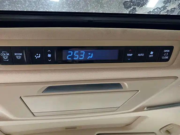 Toyota Alphard 2018 3.5L Premium фото 14