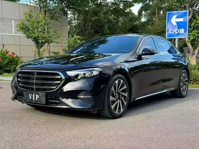Mercedes-Benz E-Class 2024