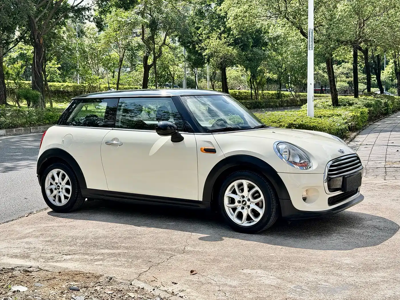 Фото 3 - MINI MINI