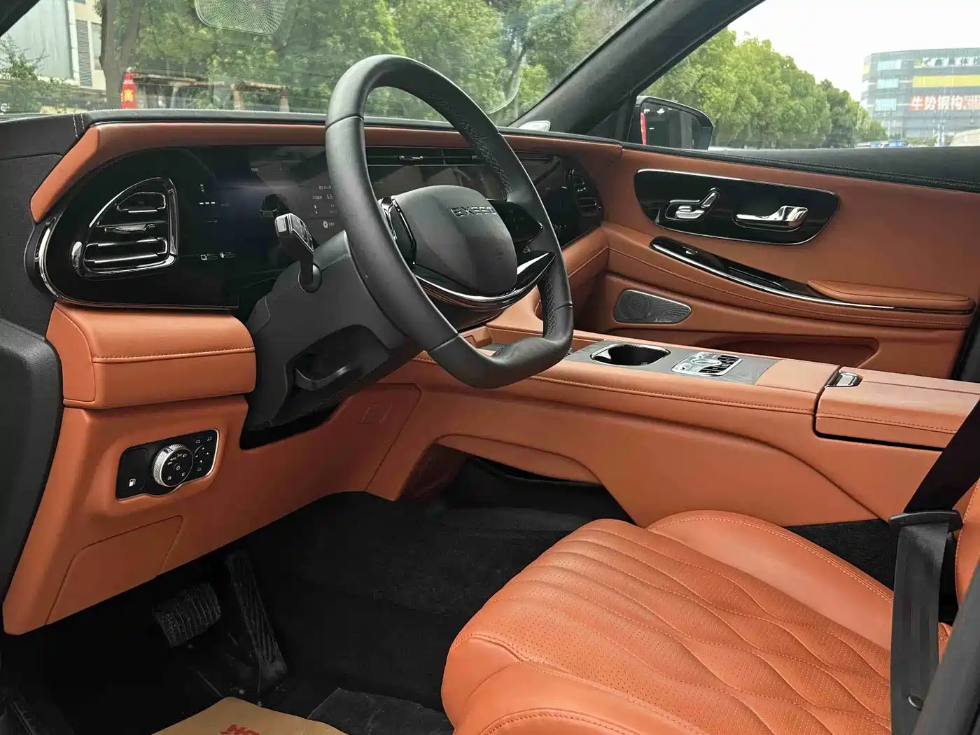 Exeed Landmark C-DM 2025 2025 180 Ultra Long Range AWD (6-Seater)