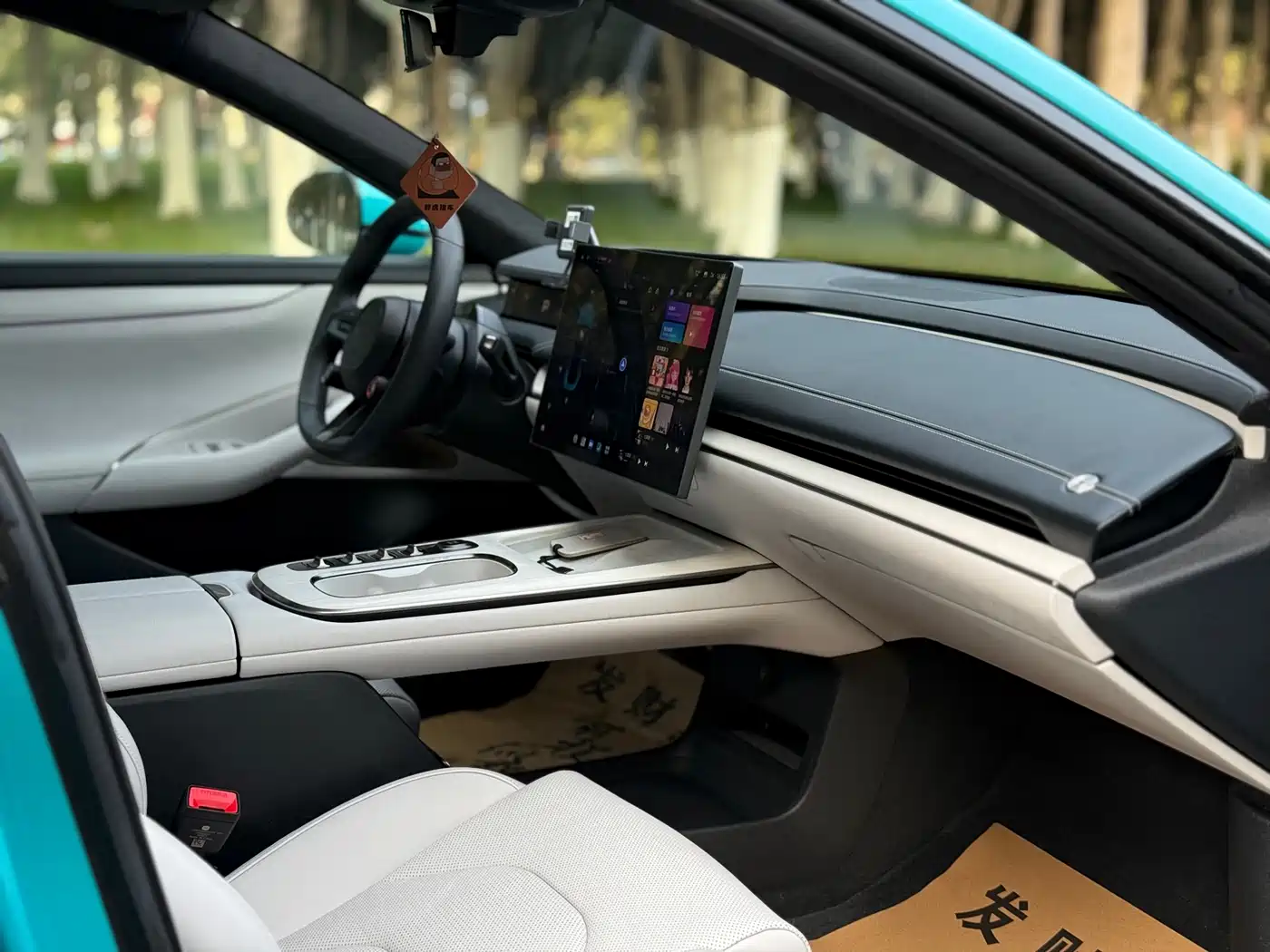 XIAOMI CAR XIAOMI SU7