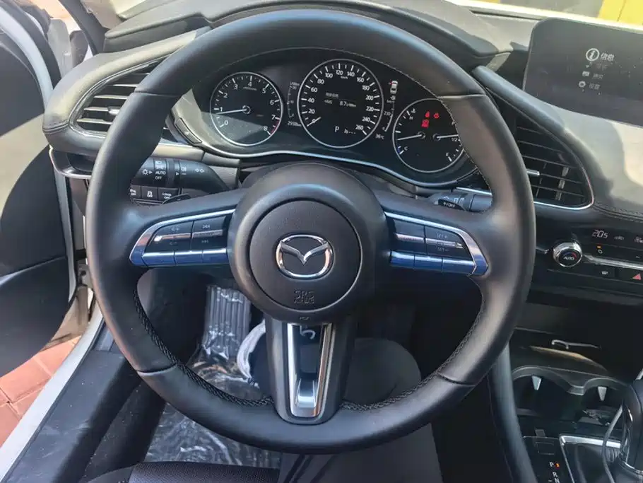 Mazda Mazda3 Axela 2026 2024 2.0L Automatic Premium Wisdom Edition