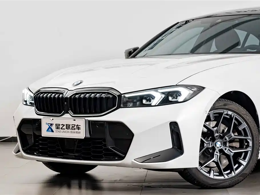 BMW 3 Series 2025 330Li M Sport Night Edition фото 3