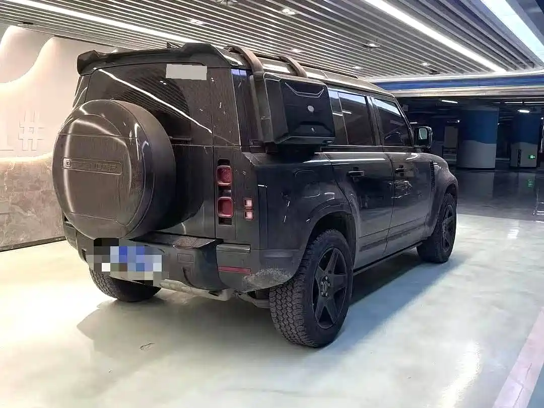 Land Rover Defender 2020 Model 110 P400 HSE фото 9