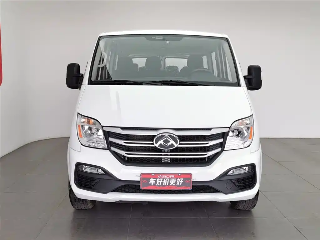 SAIC Maxus Xintu V80 2025 Value Edition Aoyun 2.0T Manual Short Wheelbase Ultra-Low Roof 127Ps 7/9-seater фото 3