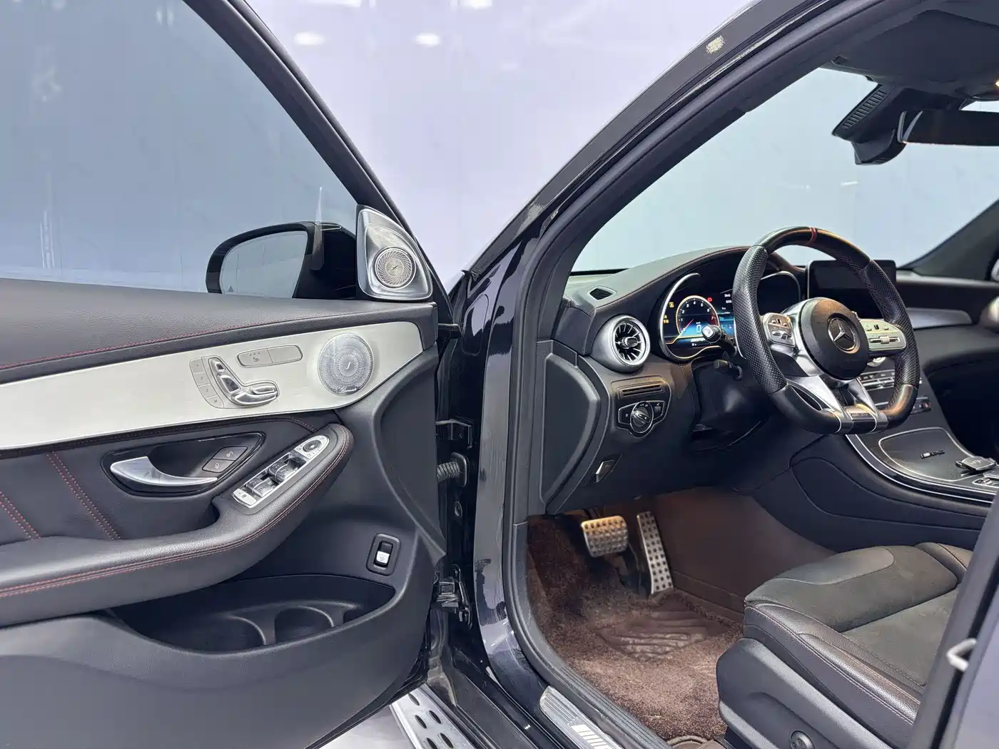 Mercedes-Benz GLC AMG 2022 AMG GLC 43 4MATIC фото 18