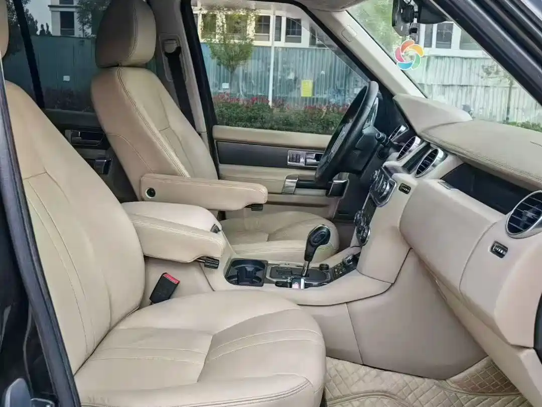 Land Rover Discovery 2013 3.0 SDV6 HSE Diesel фото 9