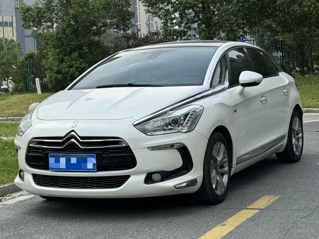 DS 5 2014 2014 1.6T Luxury THP200