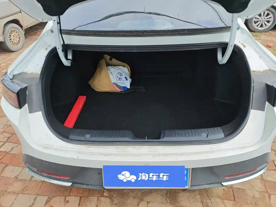 Photo 4 - Changan Eado