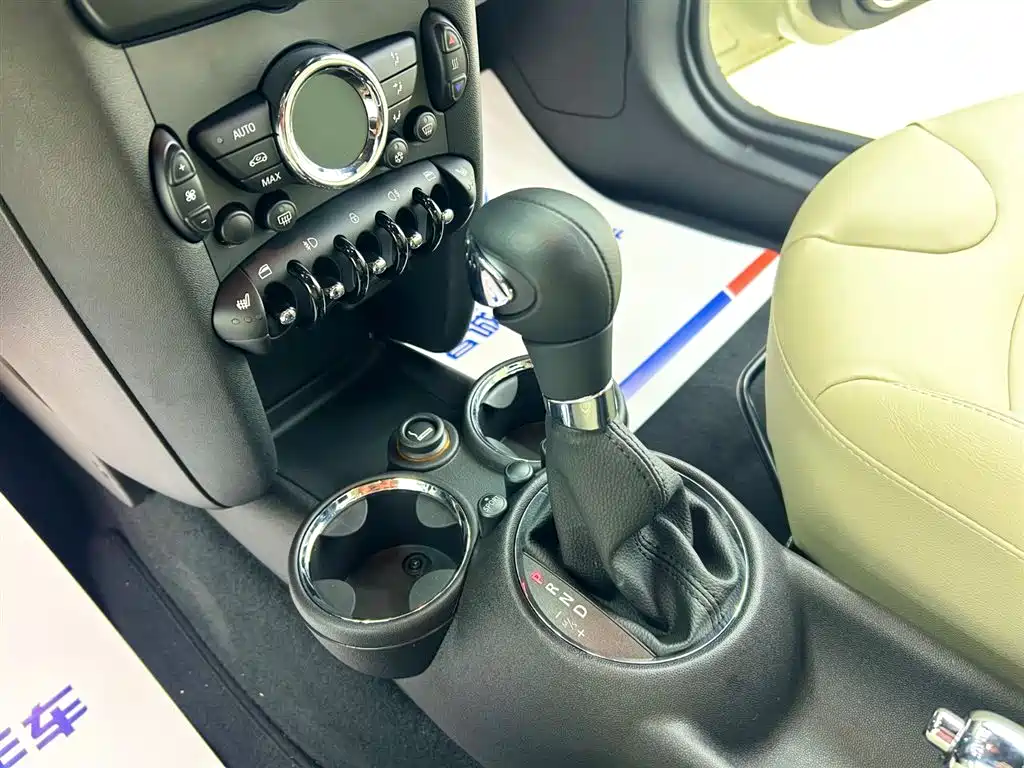 MINI COUPE 2012 1.6L COOPER фото 14