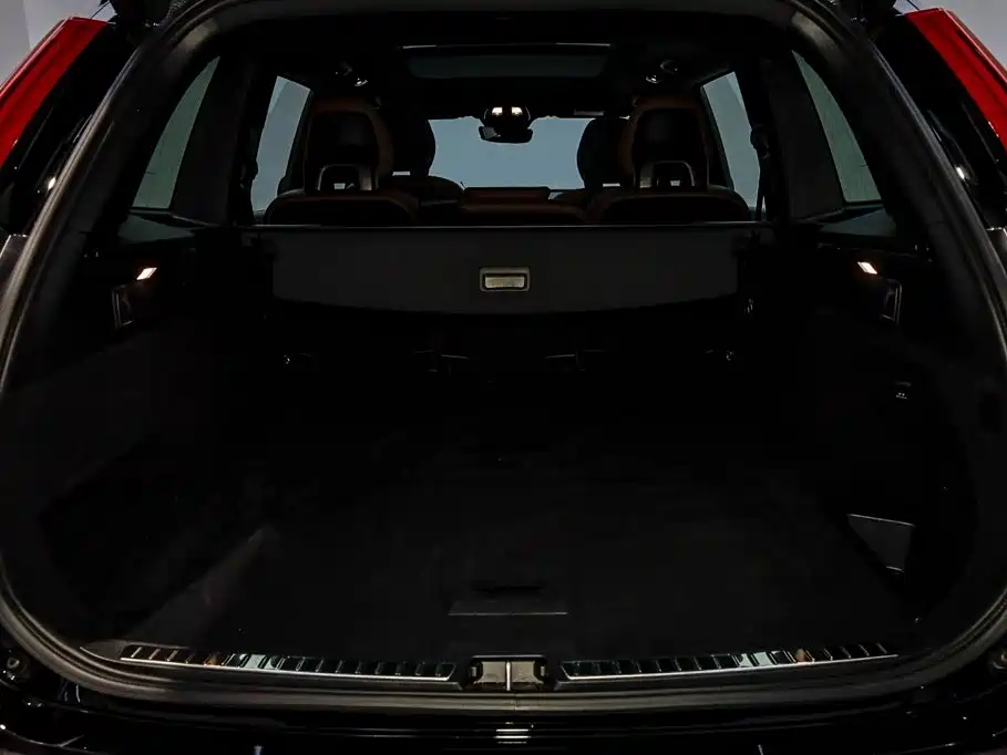 Volvo XC90 2024 2024 B5 Smart Luxury 5-Seater
