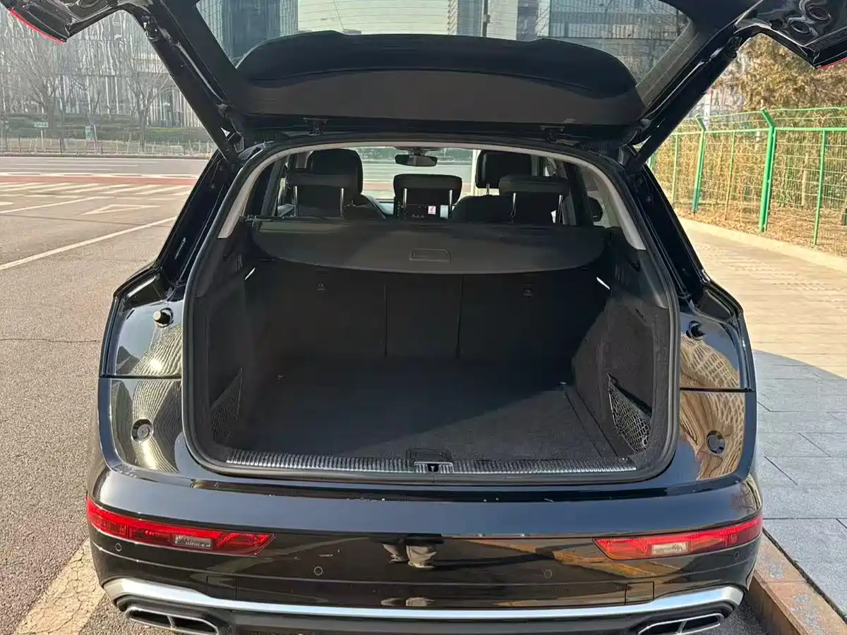Audi Q5L 2023 45T Premium Dynamic фото 8
